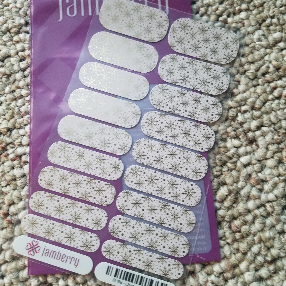 Champagne Frost Jamberry